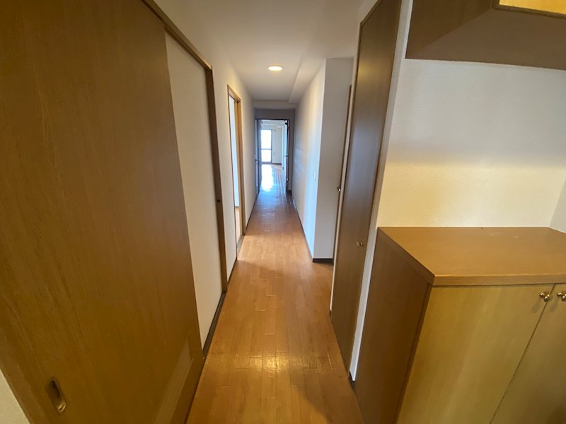 ウエスト ヴィレッジ 玄関