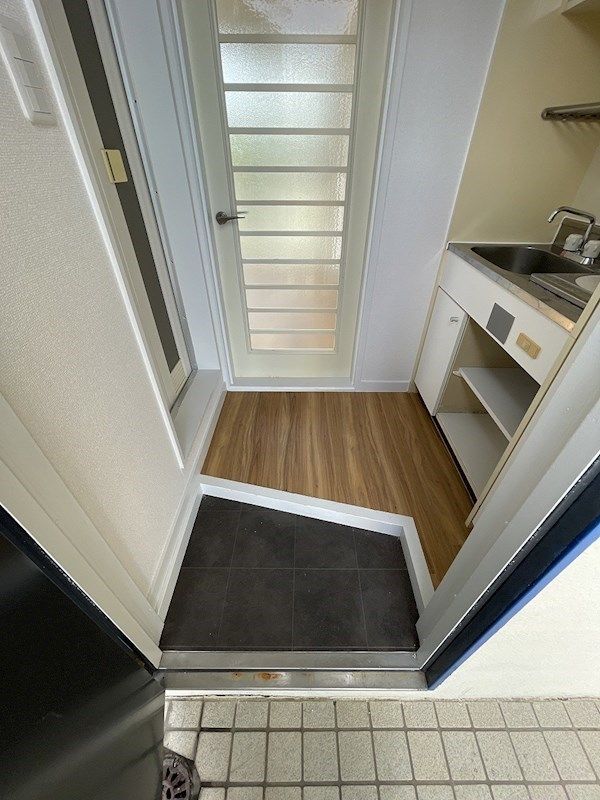 サーフ松風町  玄関