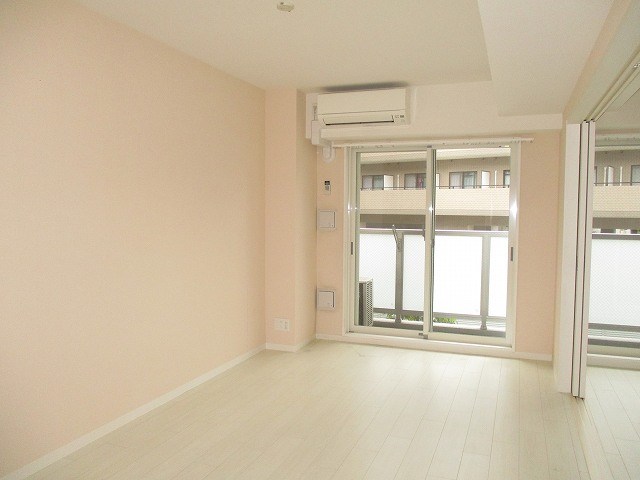 サンハイム戸塚 リビング