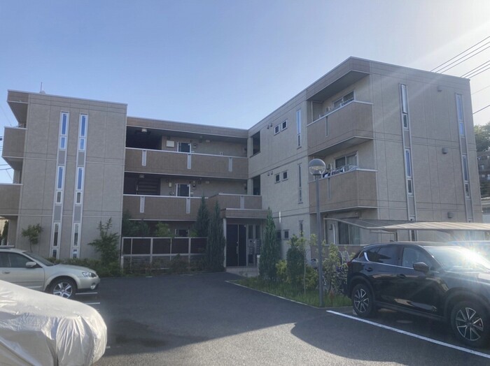 アヴェニール大清水 302号室 外観