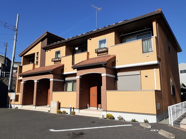 レ・ザンジュ 203号室 外観