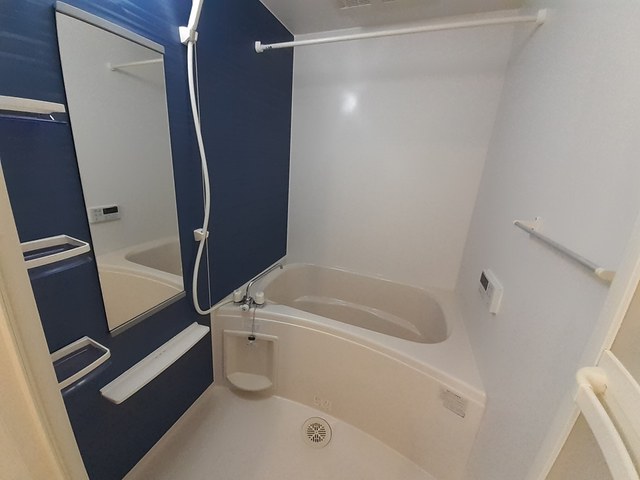 レ・ザンジュ 風呂画像