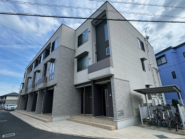 ヴィラ・コリーナ 303号室 外観