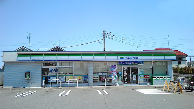 立野台貸家 コンビニ
