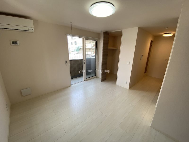 マオパレス愛甲石田 リビング