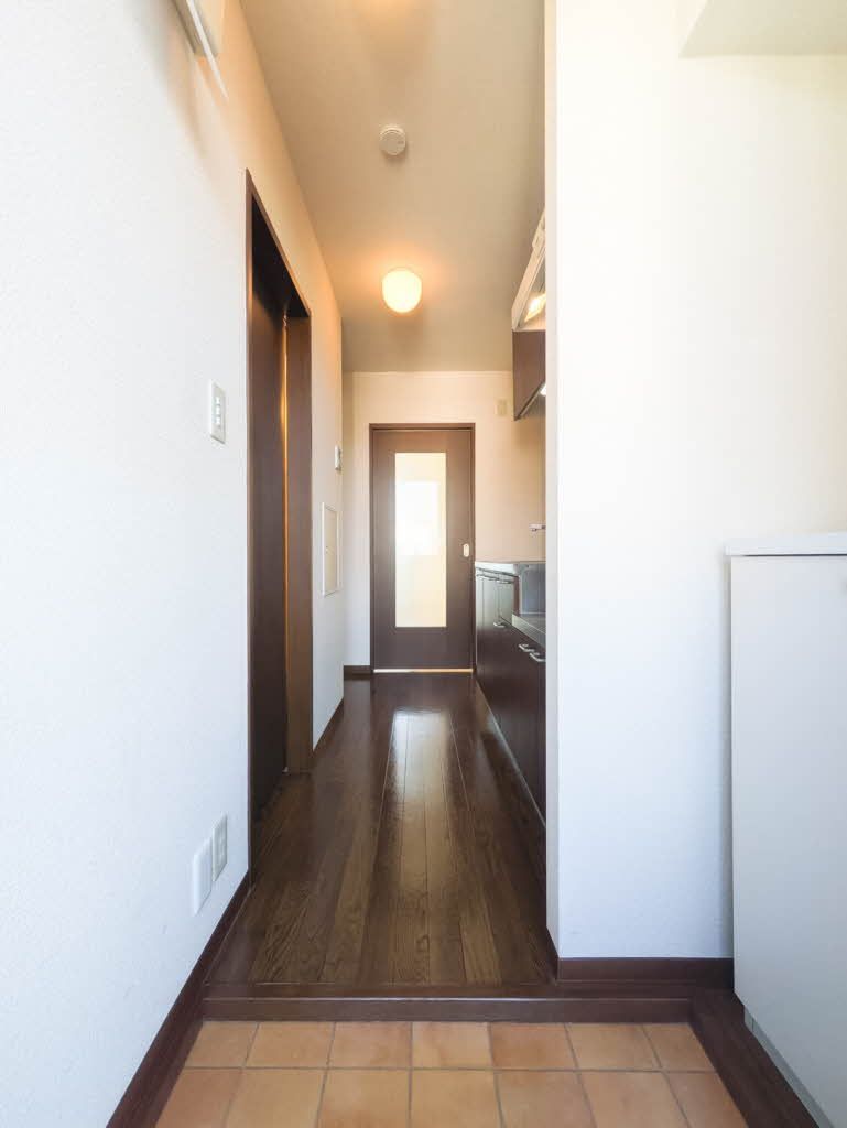 グリーンハイツ河内 玄関