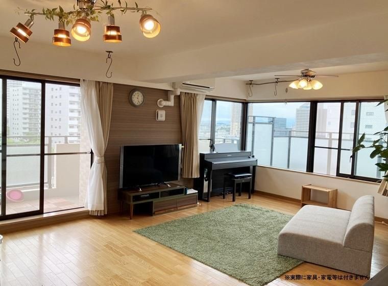 クイーンズパレス東戸塚 リビング