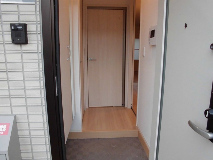 レビジュー洋光台 玄関