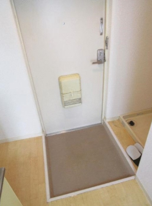 アルビオンシティ厚木 玄関