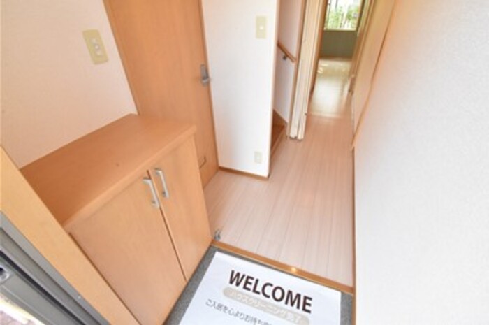 リヴィエール　Ｂ 玄関