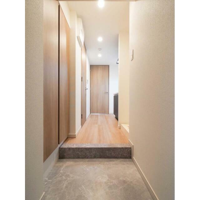 N-stage Hon-Atsugi Sakaecho 玄関