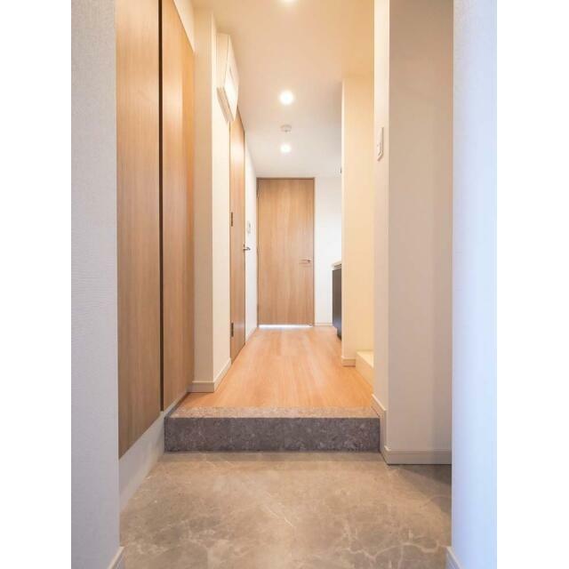 N-stage Hon-Atsugi Sakaecho 玄関