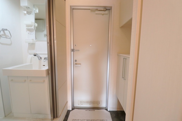 ヴィラ新天地 玄関