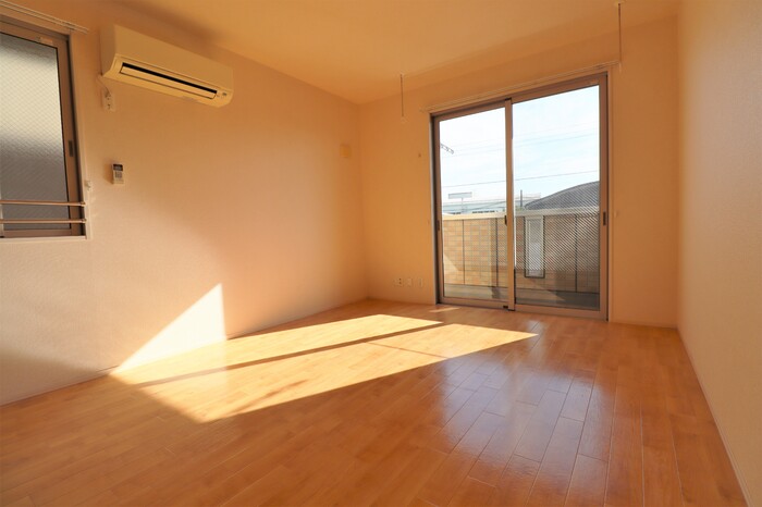 ヴィラ新天地 リビング