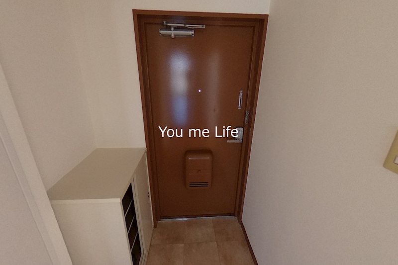 プラザエテルノ 玄関