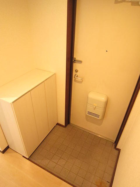 五島ハイツ 玄関