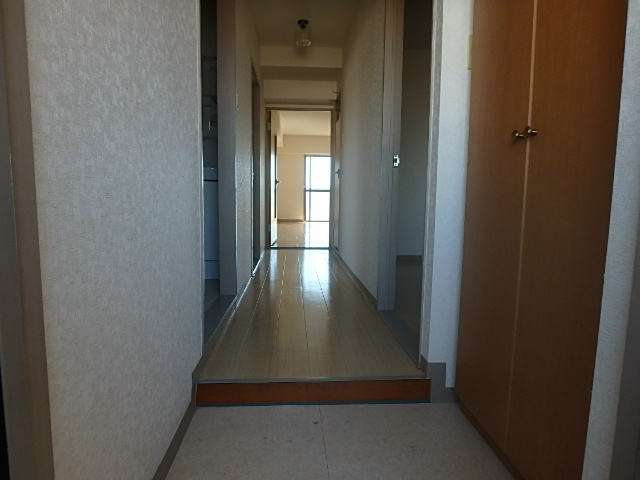 プラザ御殿 玄関