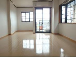 CKビル ベッドルーム