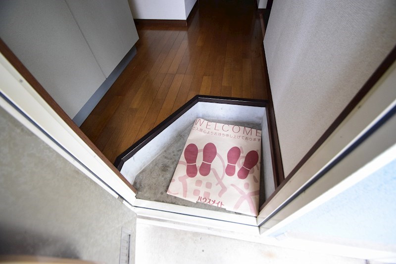 シャルマンハイム 玄関