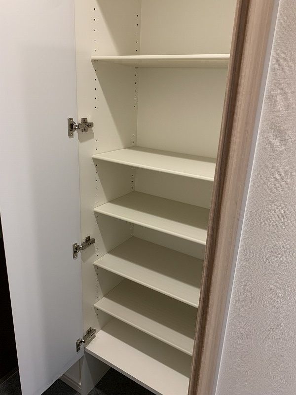 小田急伊勢原駅前マンション 玄関