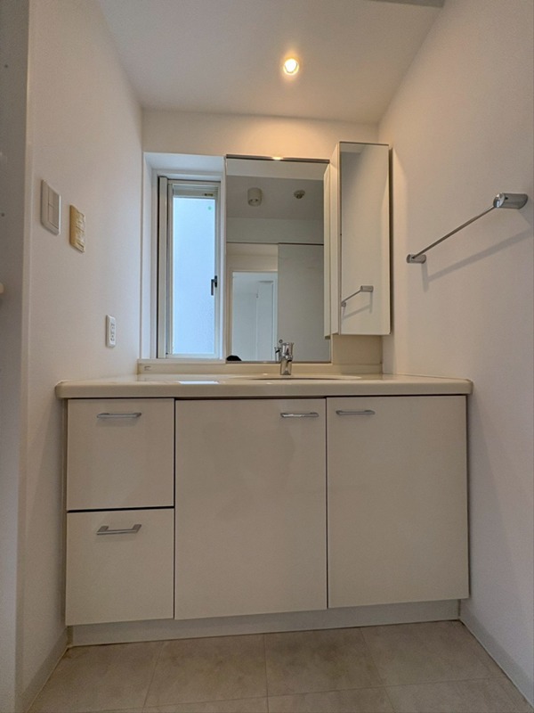 ＫＥＮＺＯ　ＨＡＵＳ　ｙｏｋｏｄａｉ その他2