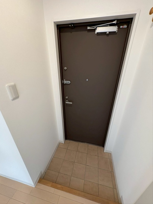 ＫＥＮＺＯ　ＨＡＵＳ　ｙｏｋｏｄａｉ 玄関