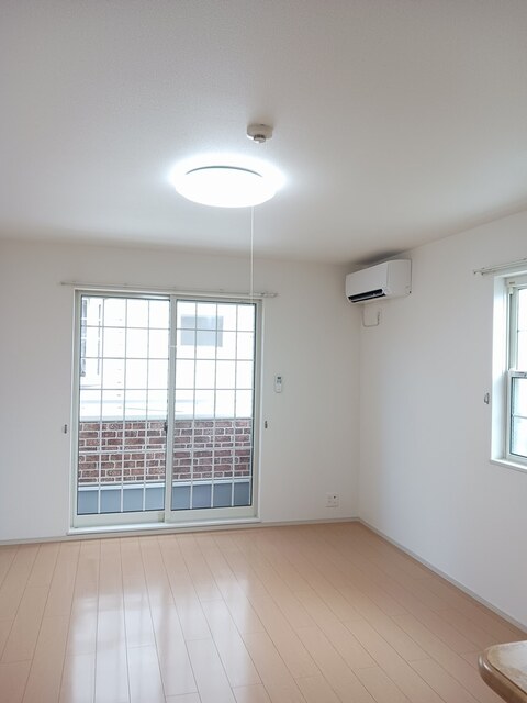 クラール曽比Ｂ リビング