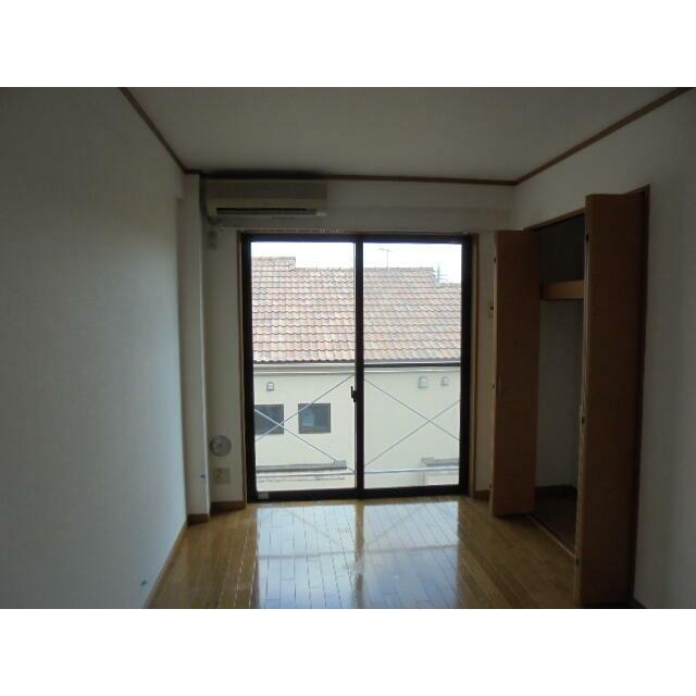 ＬＩＶＥ　ＣＯＵＲＴ　東海大学前 リビング