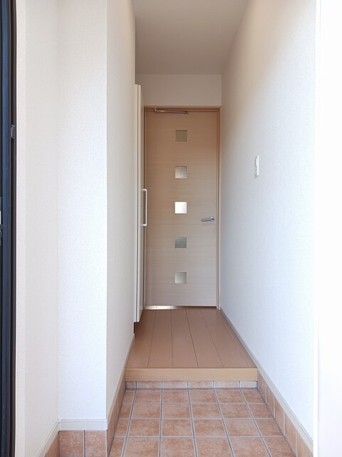 ソレイユ・Ｎ 玄関