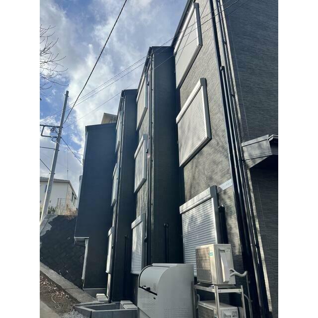 カインドネス愛甲石田 302号室 外観