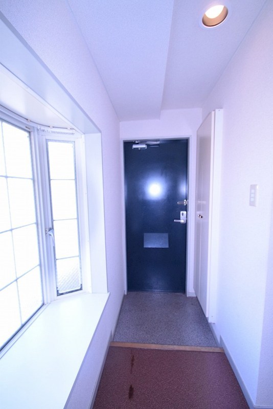 レオパレス古賀 玄関