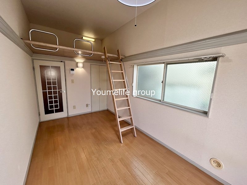 レオパレス古賀 リビング