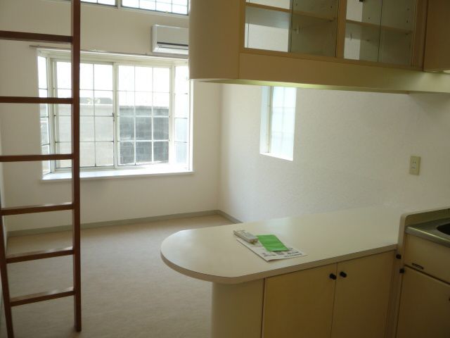 ベルピア茅ヶ崎第4-2 リビング