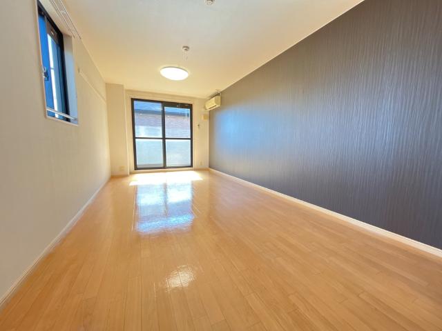 リュミエール リビング