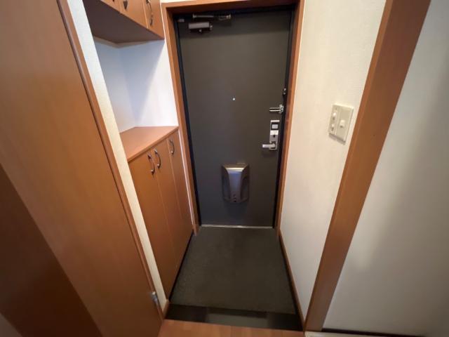 フローラーリア湘南 玄関