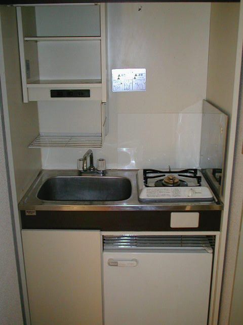 サンカレッジ六会 キッチン