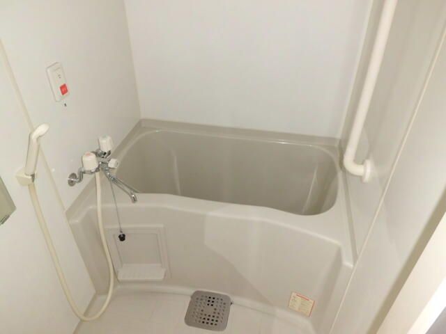 メゾンクオーレ 風呂画像