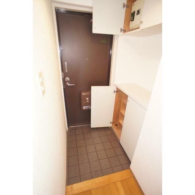 ベルク名瀬 玄関