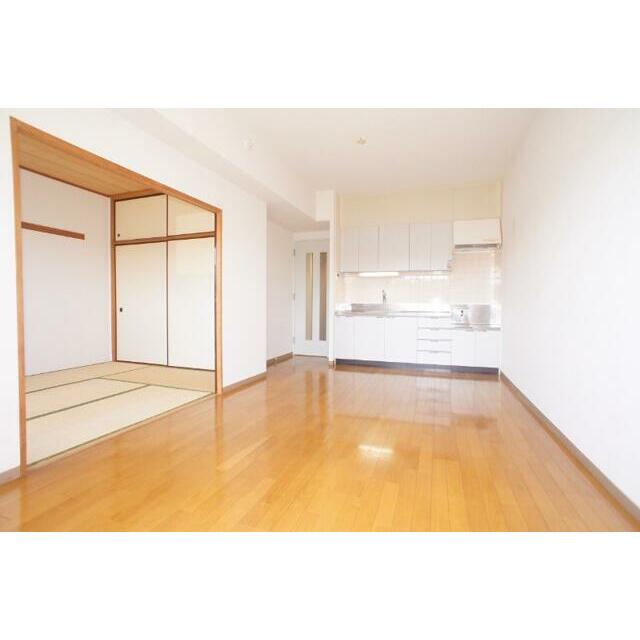 ベルク名瀬 リビング