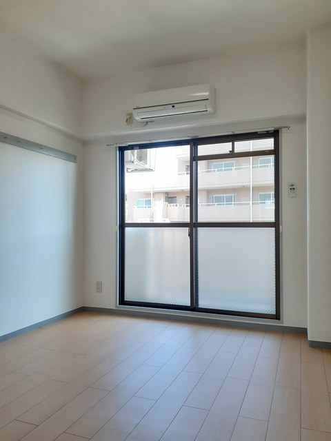 サンブライトいずみ リビング