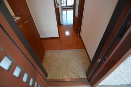 ヴィラージュ・ド・ソレイユ 玄関