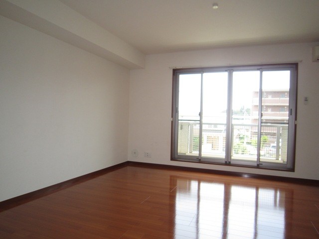 ヴィラージュ・ド・ソレイユ リビング