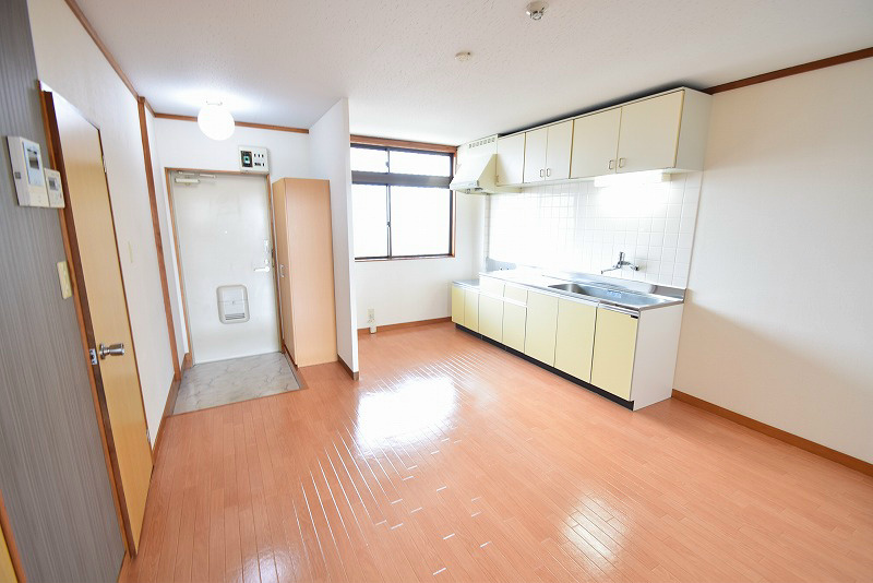 東ハイツB リビング