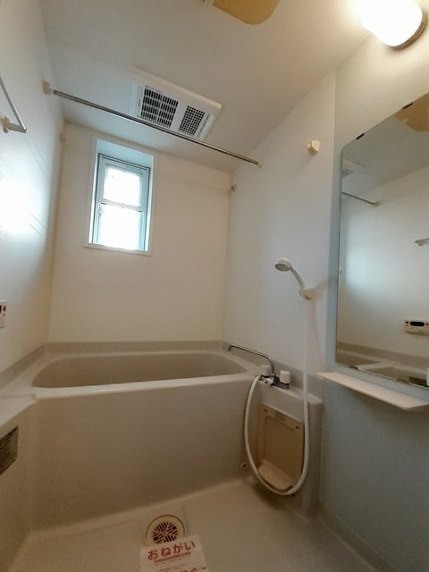 Ｙ．クルメン 風呂画像