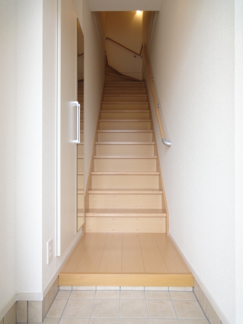 サニーヒルズＢ 玄関