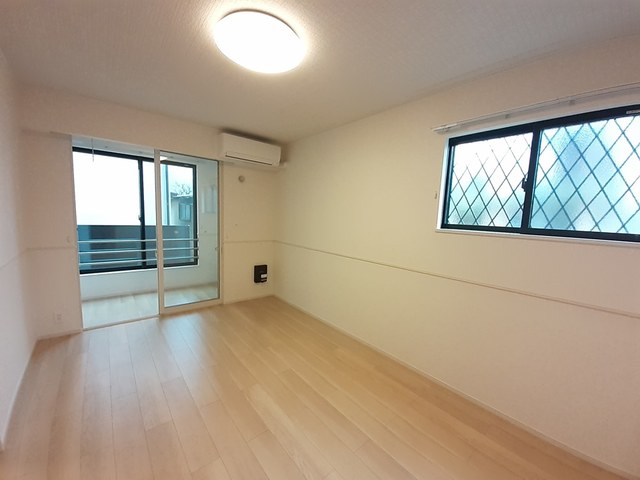 アザレア リビング