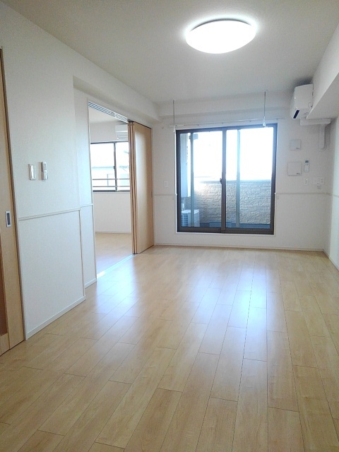 アルコバレーニⅢ リビング