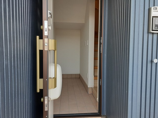 アストライオス 玄関