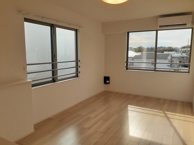 アストライオス リビング