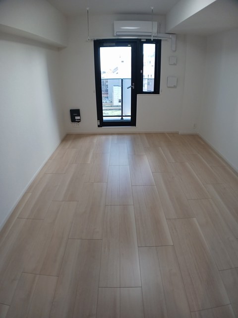 スアヴィス平塚宝町 リビング